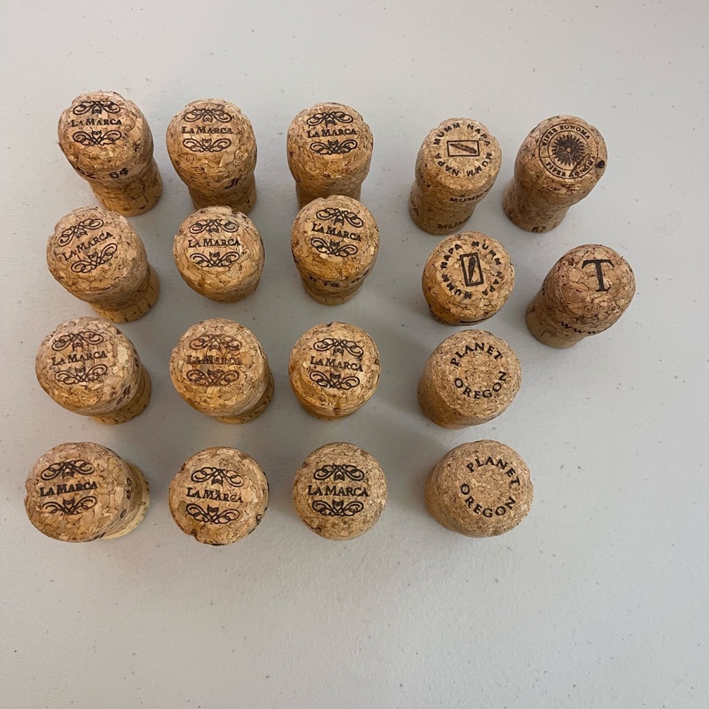 18 Used Champagne/Sparkling Wine Corks